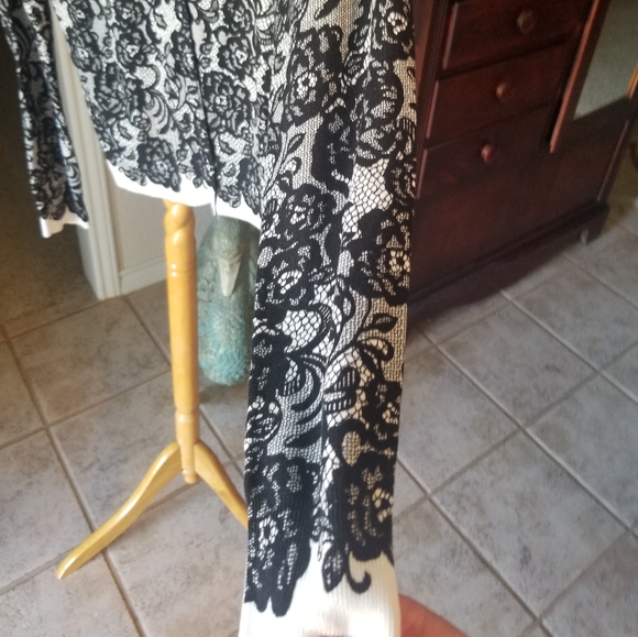 WHBM Floral Cardigan - Picture 5 of 5